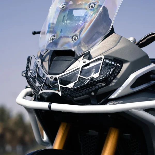HEADLIGHTGRILLHONEY2_jpg_990x